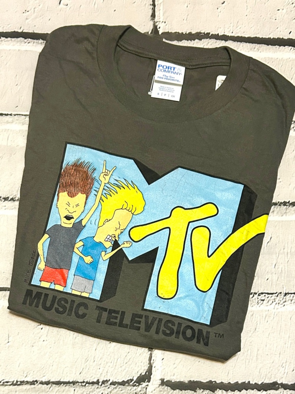 New MTV Beavis & Butthead Charcoal Gray Soft Tee (Small)